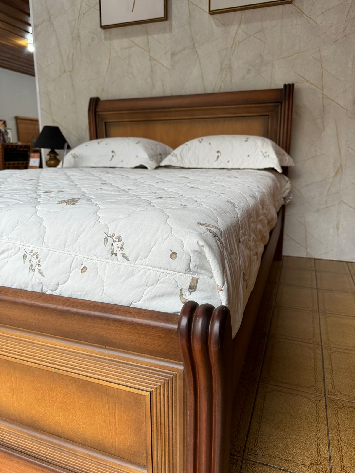 Cama Casal Madeira Maciça Napoleão Mel Envelhecido