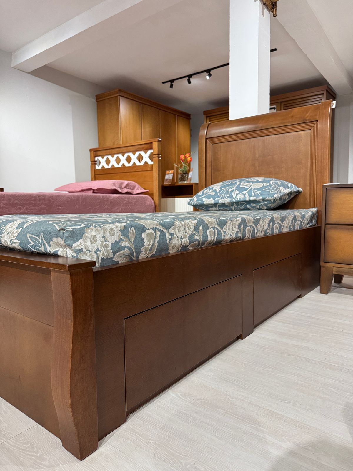 Cama Solteiro Madeira Maciça Florença com Gavetas Castanho