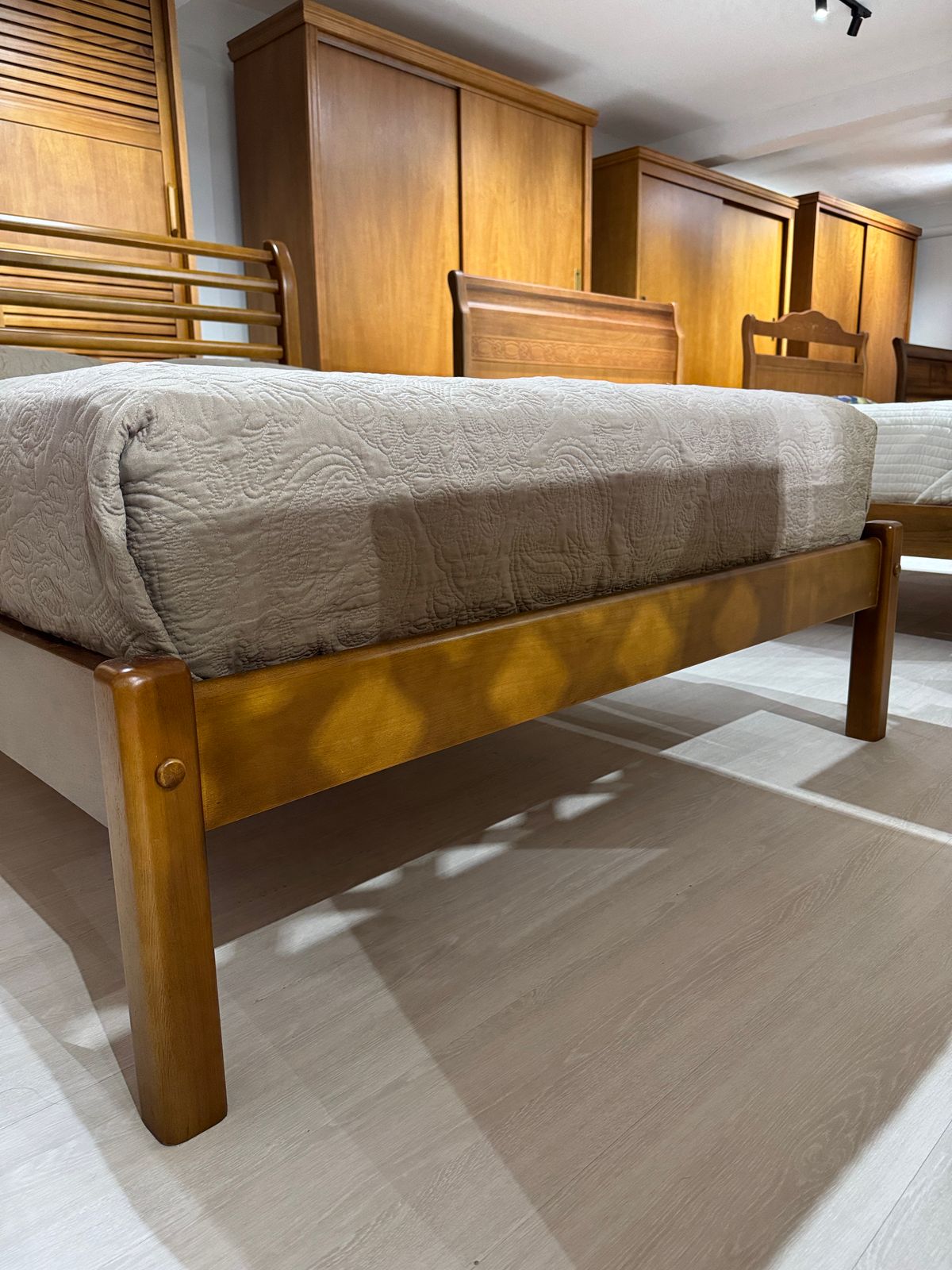 Cama Casal Curvada
