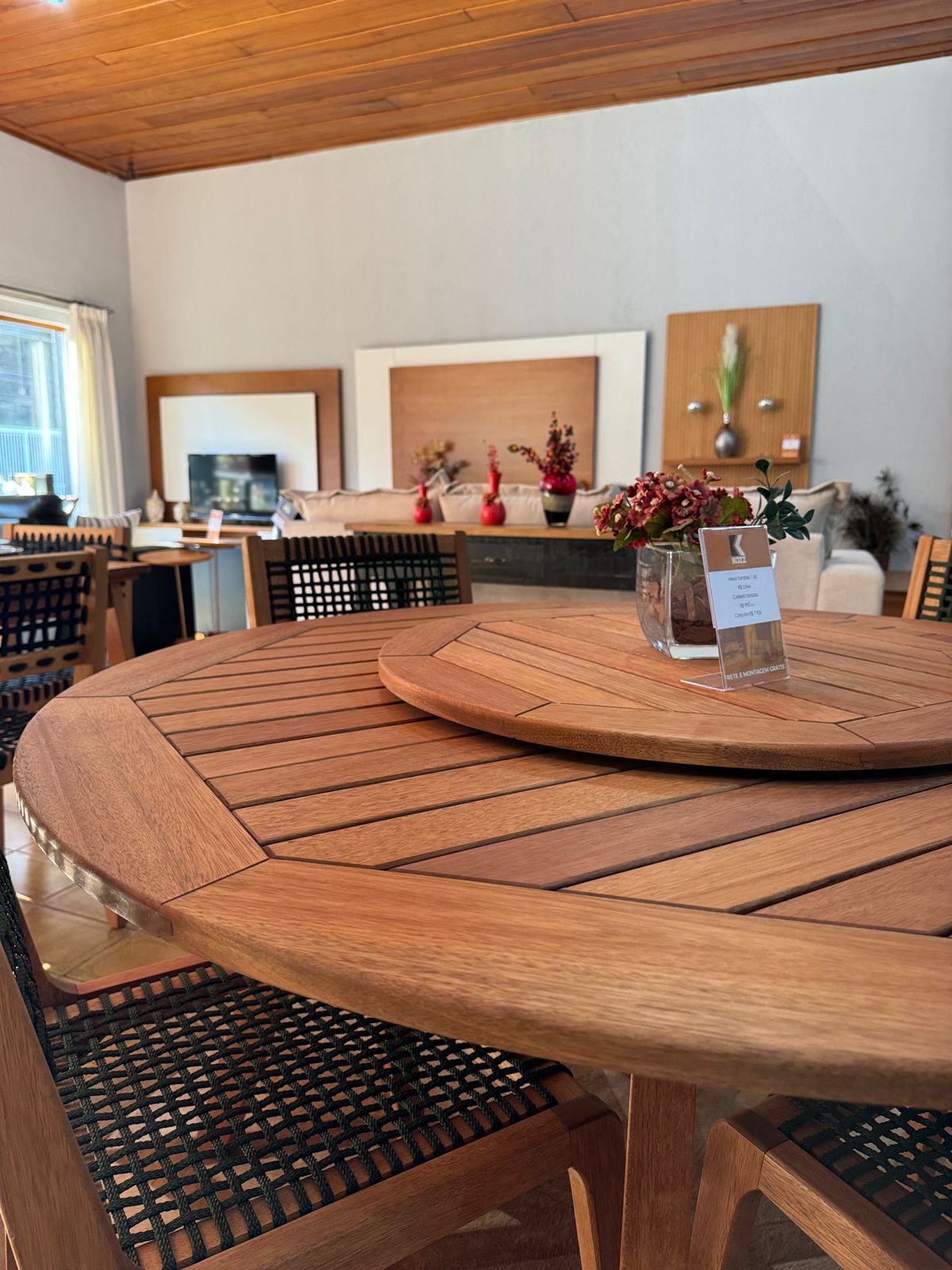 ⁠Mesa Tambaú eucalipto 1,40