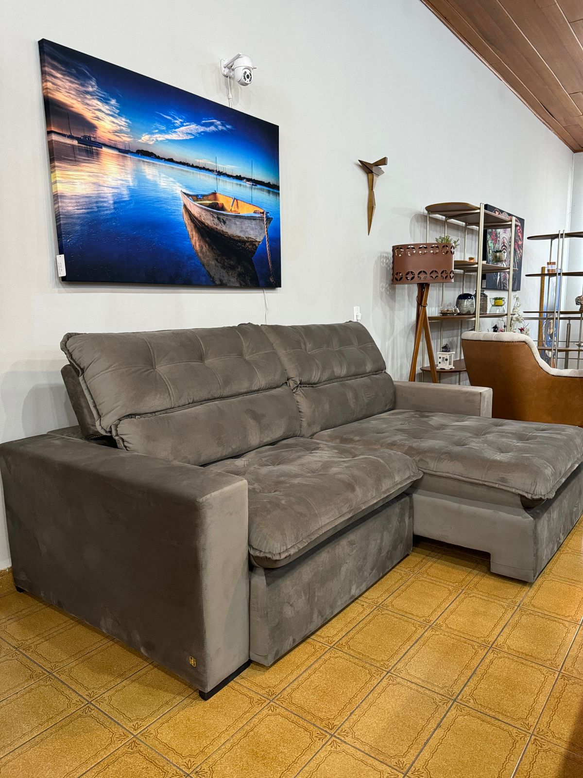 Sofá Gero Suede Prata 105 cm x 240 cm x 115 cm - 4 Lugares