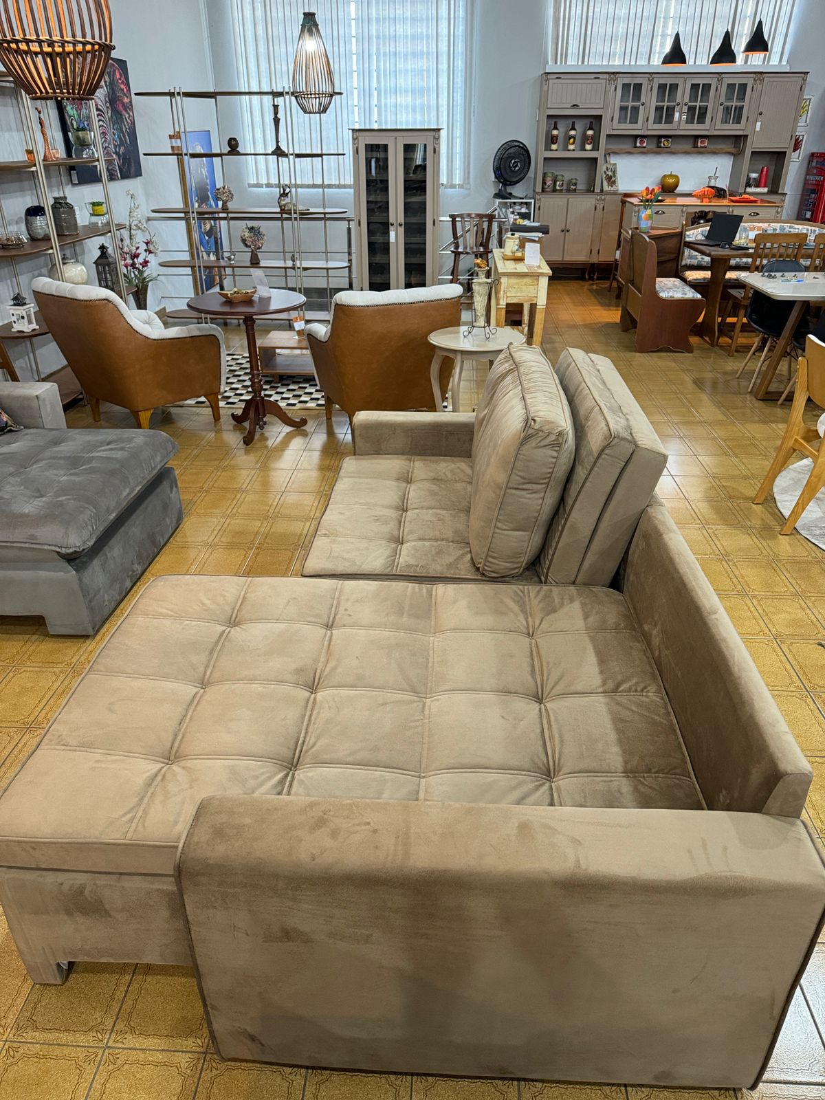 Sofá Posh Suede Creme 92 cm x 230 cm x 102 cm - 4 Lugares