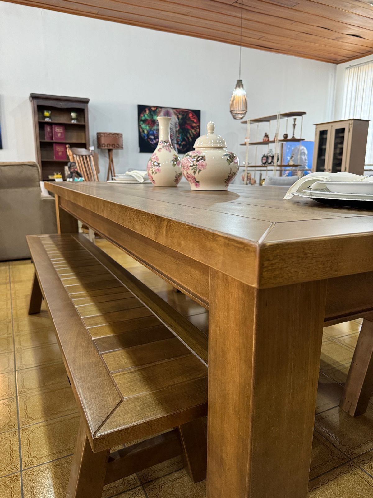 Mesa 2,50 de largura x 1,10 de profundidade  2 Banco S/ encosto pé H  2,10 de largura  x 0,35 de profundidade