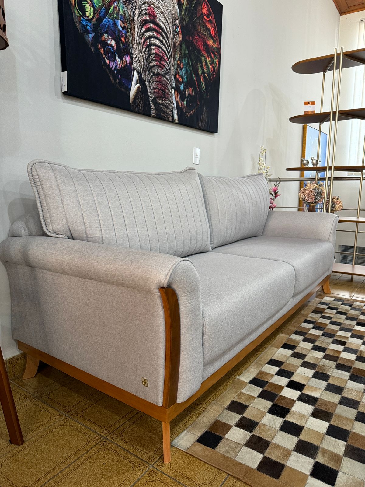 Sofá Louise Linho Cinza 96 cm x 220 cm x 86 cm - 3 Lugares