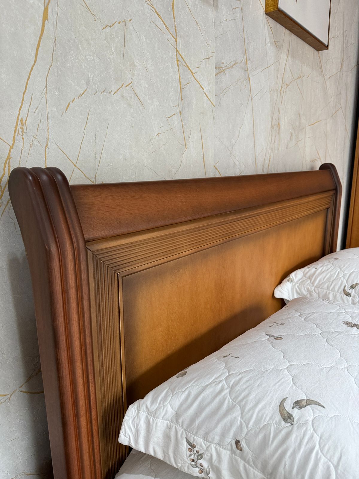Cama Casal Madeira Maciça Napoleão Mel Envelhecido